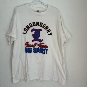 Londonderry white red blue baseball sports logo short sleeve t-shirt men’s sz XL